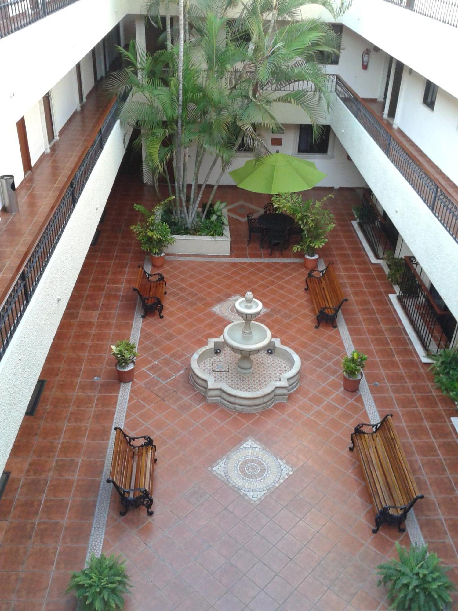 Hotel Del Gobernador メリダ エクステリア 写真